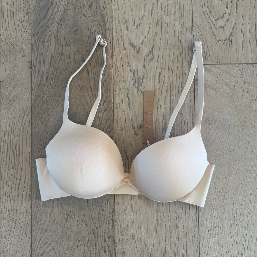 SKIMS Ultimate Push Up Plunge Bra Sand 32C
